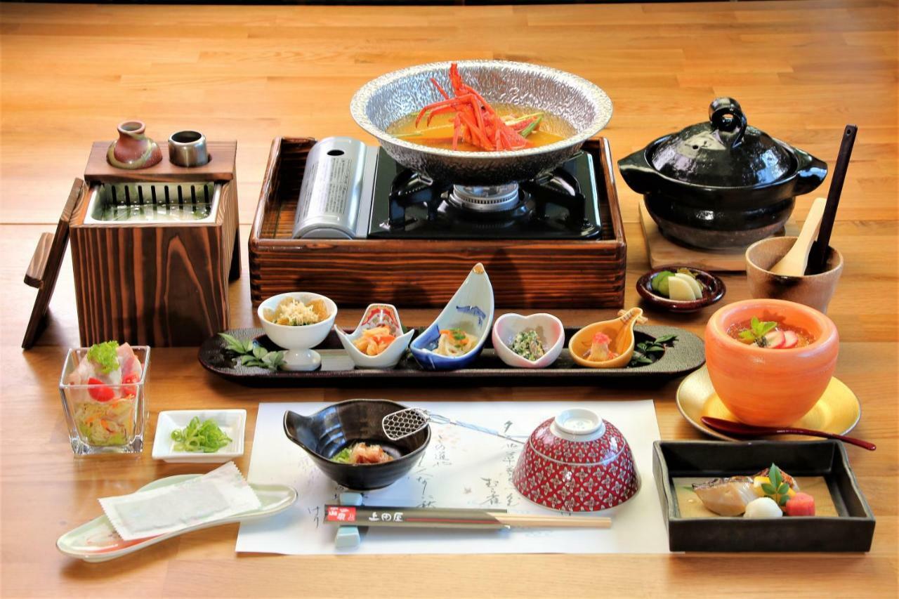 Uedaya Hotel Yamaga Bagian luar foto
